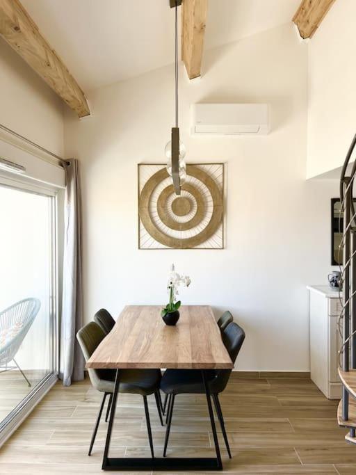 לה-גרו-דו-רואה Duplex Centre Ville - 50M De La Plage - Clim - Garage - Netflix מראה חיצוני תמונה