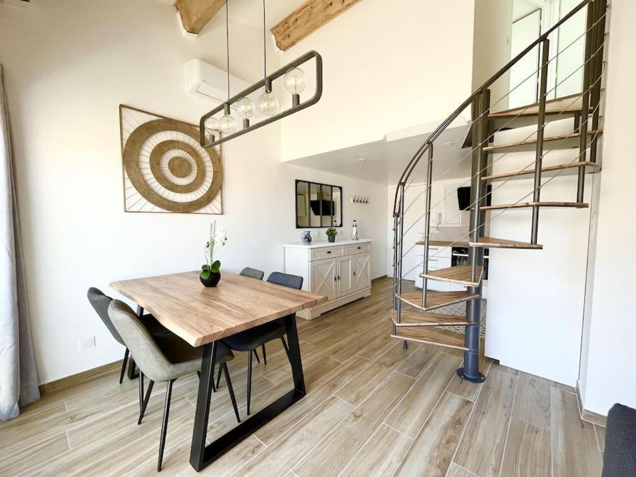לה-גרו-דו-רואה Duplex Centre Ville - 50M De La Plage - Clim - Garage - Netflix מראה חיצוני תמונה