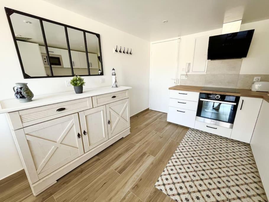 לה-גרו-דו-רואה Duplex Centre Ville - 50M De La Plage - Clim - Garage - Netflix מראה חיצוני תמונה