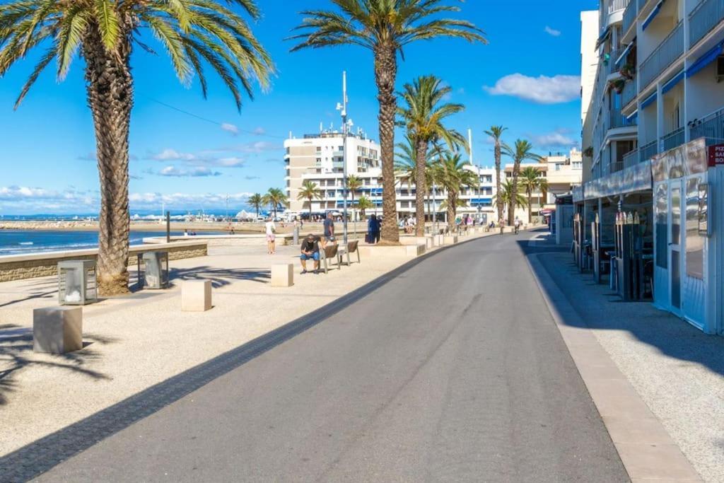 לה-גרו-דו-רואה Duplex Centre Ville - 50M De La Plage - Clim - Garage - Netflix חדר תמונה